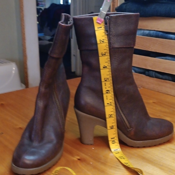 AEROSOLES brown Leather Women's Boots - Picture 2 of 6
